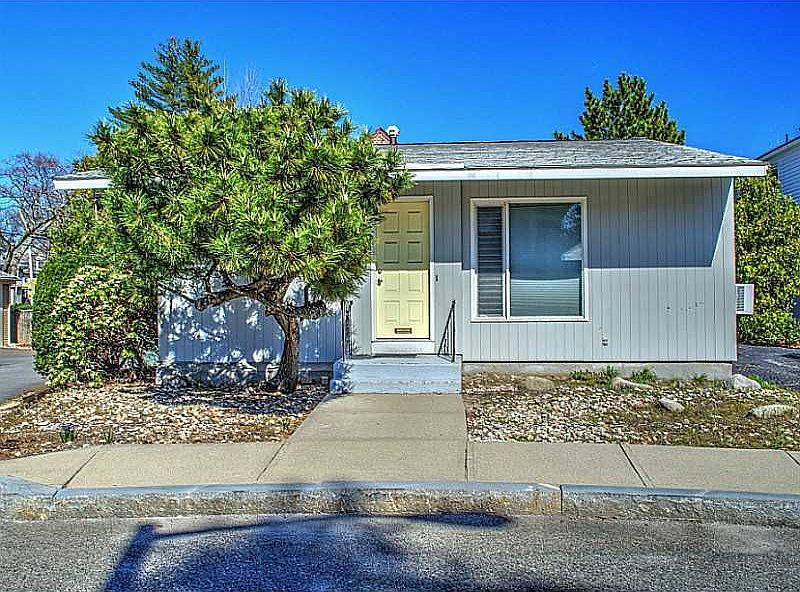 2nd image of 6 Angell Ct