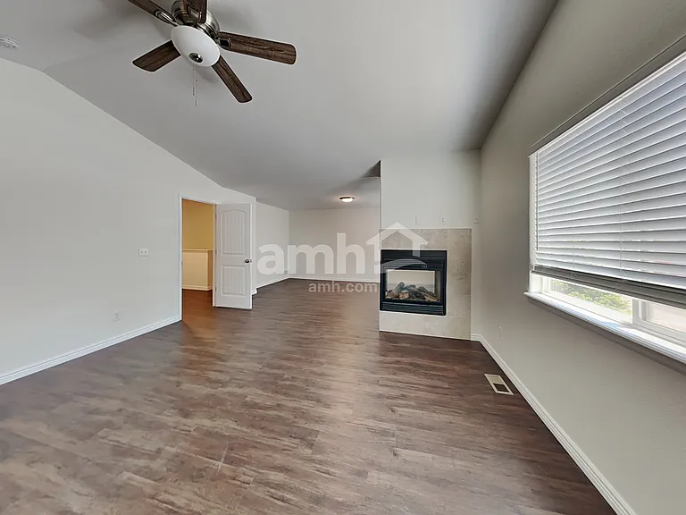 2496 Sierra Springs Dr — Photo 12