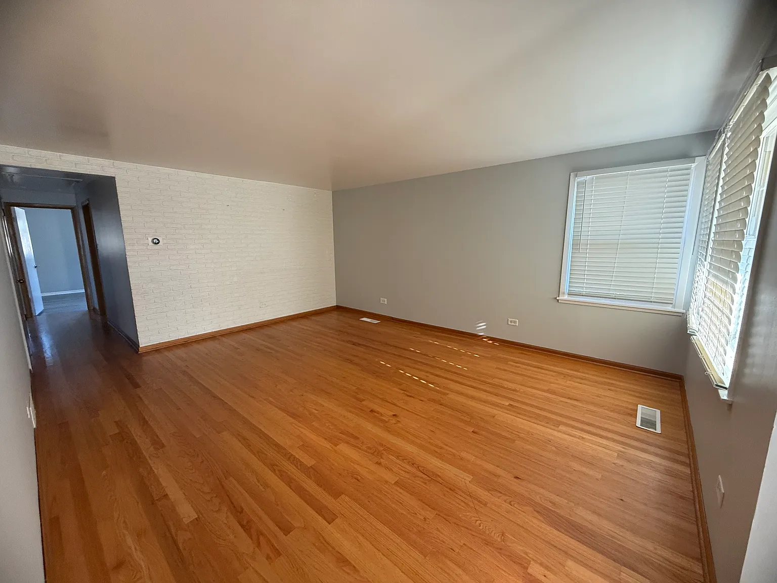 3 bed, 1248 sqft, $1,800 — Photo 3