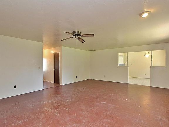 4th image of 503 W Bass Ave