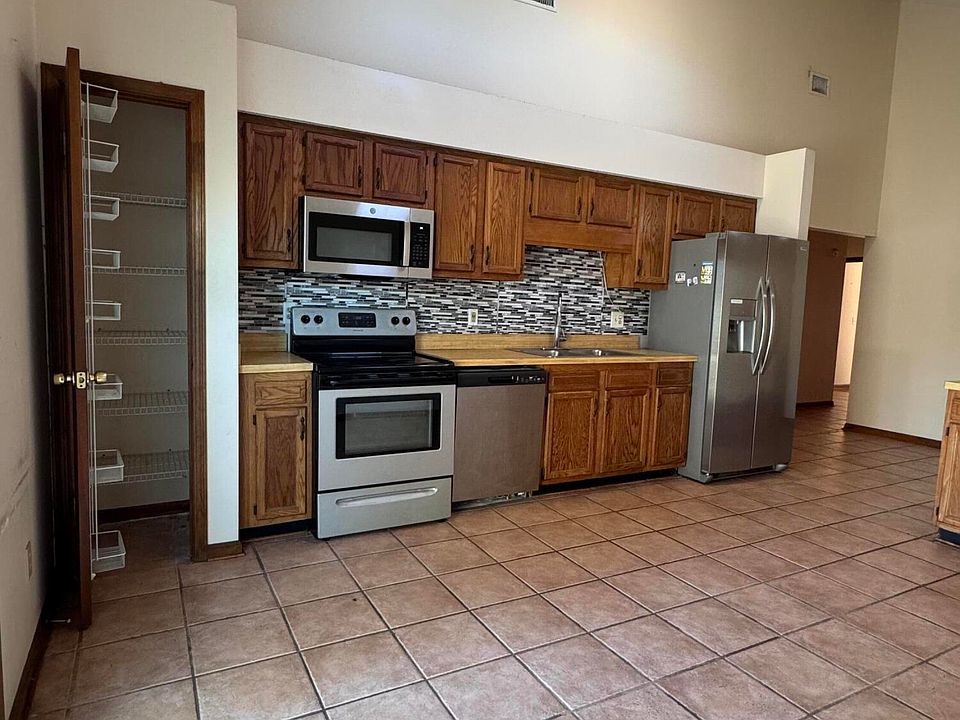 1st image of 403 Filmore Dr #403