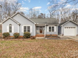 207 Cypress Dr, Gastonia, NC 28052