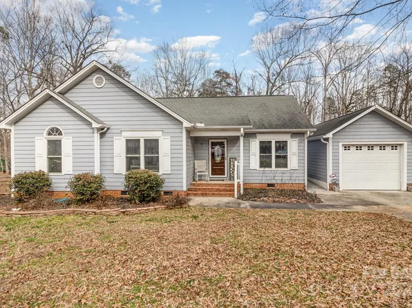 207 Cypress Dr, Gastonia, NC 28052