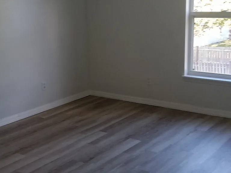 1401 SW Heather St — Photo 22