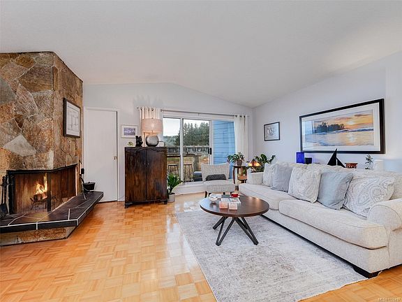 3rd image of 6110 Seabroom Rd #15