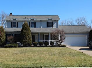 6925 Longview Dr, Solon, OH 44139