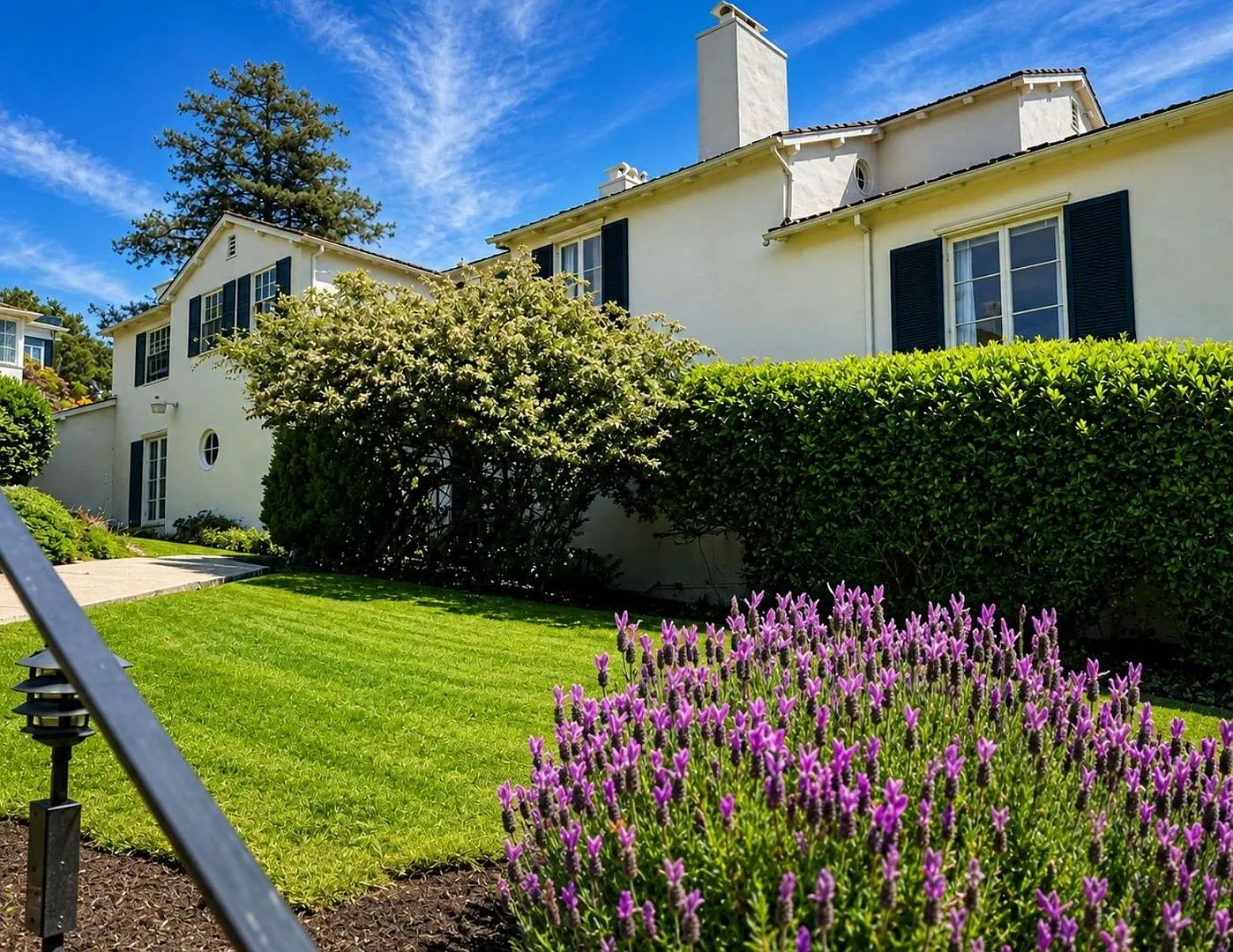More Space. More Flexibility. Classic Berkeley Living. — Photo 3