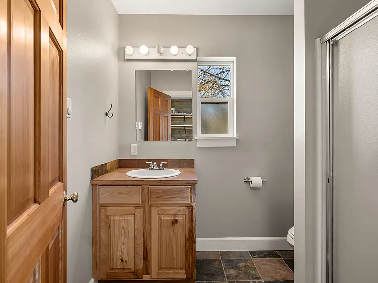 109 S 5th Street Aly — Photo 14