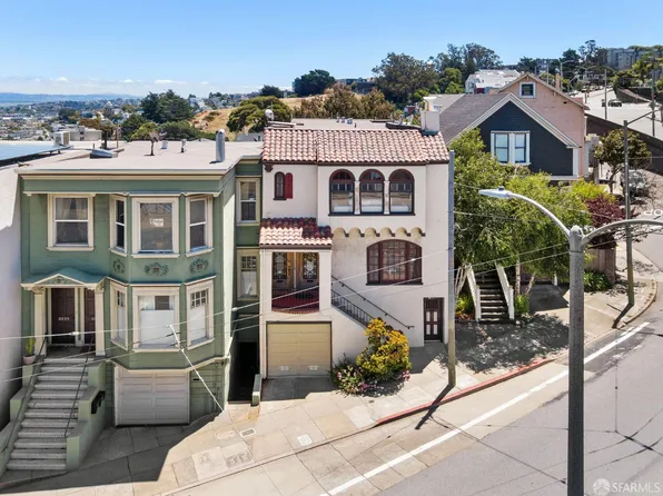 3225-3227 Market St, San Francisco, CA 94114