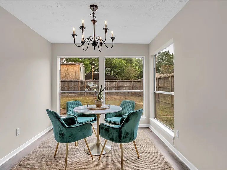 8206 Debbie Gay Dr — Photo 20