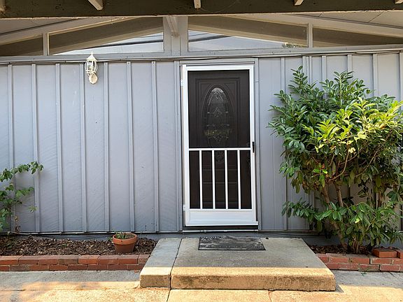 4th image of 18690 Barnhart Ave