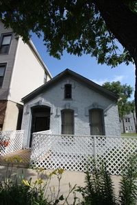 1117 W Chestnut St, Chicago, IL, 60642
