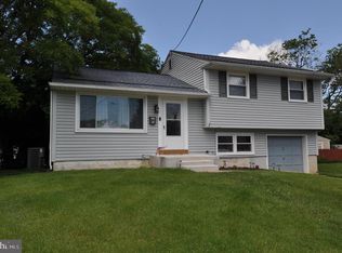 8 Forrest Ct, Lumberton, NJ 08048