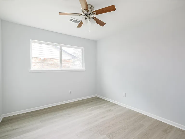 4314 Woodmont Dr — Photo 18