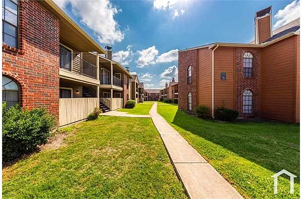 Building Photo - 534 Hunt Ln #116
