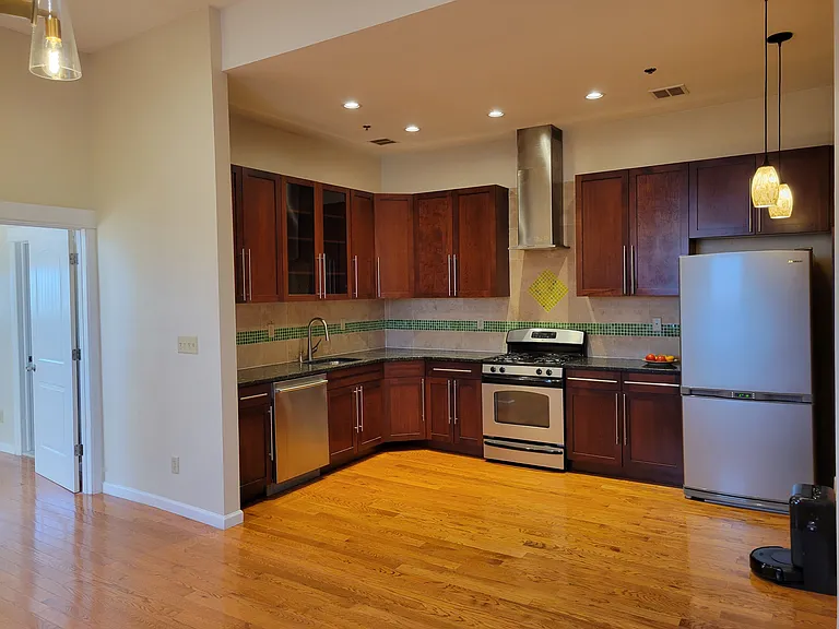 9 E 18th St #3 — Photo 3