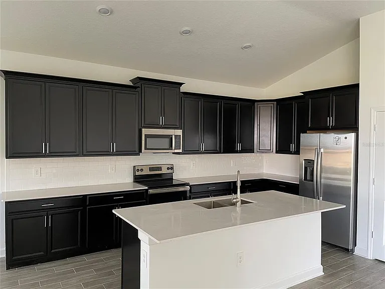 7152 Dilly Lake Ave — Photo 14