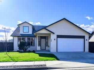 240 Wil Way, Winston, OR 97496