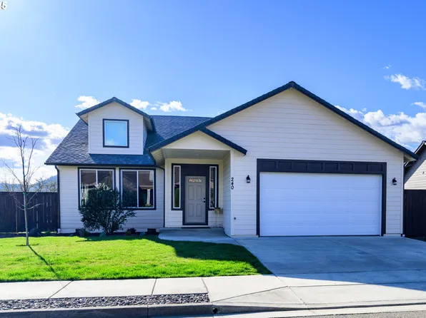 240 Wil Way, Winston, OR 97496