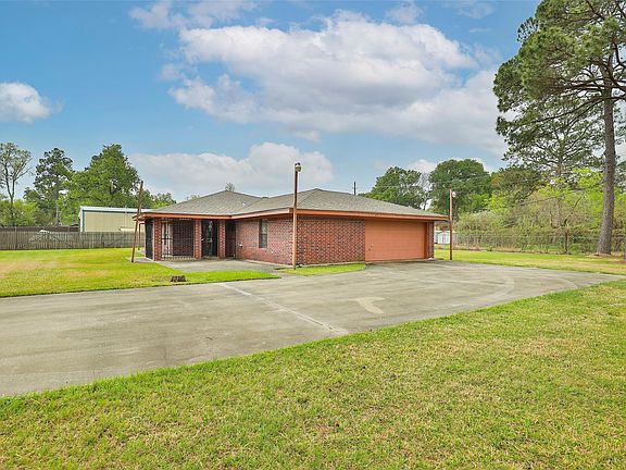 3rd image of 11507 Oak Valley Dr