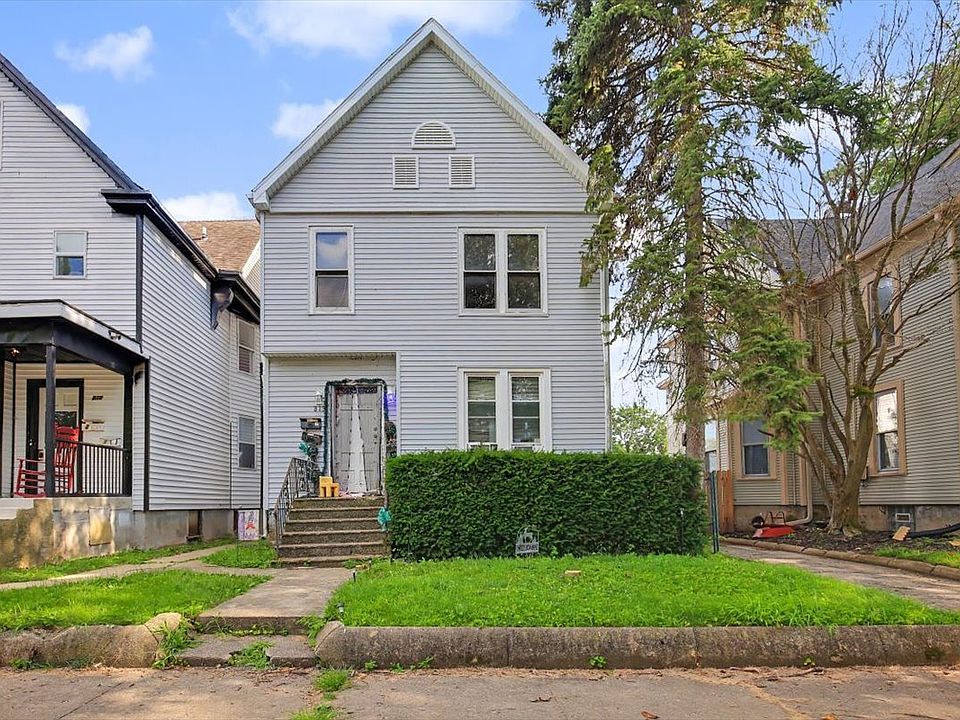1st image of 813 E Jefferson St