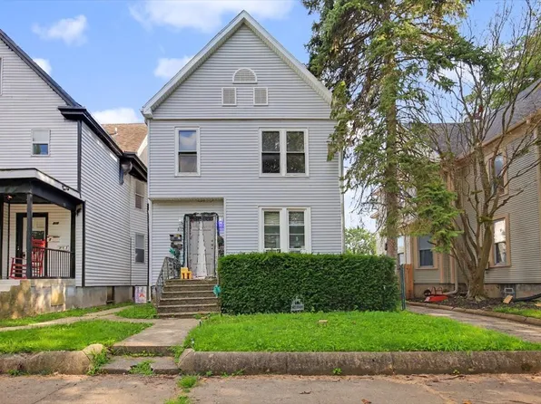 813 E Jefferson St, Bloomington, IL 61701