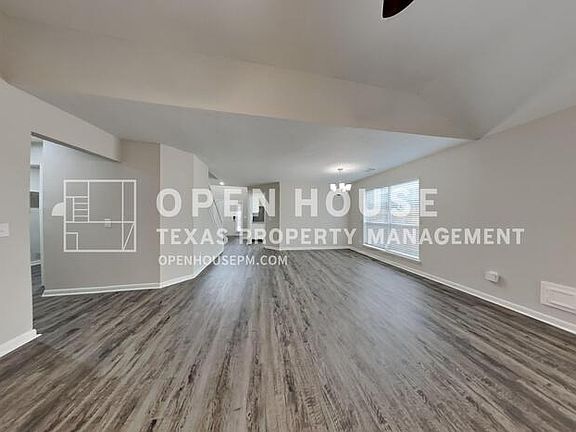 5th image of 10107 Sands Trail Ct