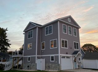 4 Pelton Ave, Old Saybrook, CT 06475