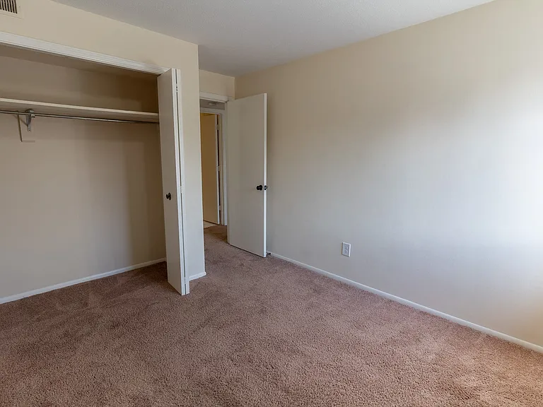 Crestview at Louisville Apartments — Photo 55