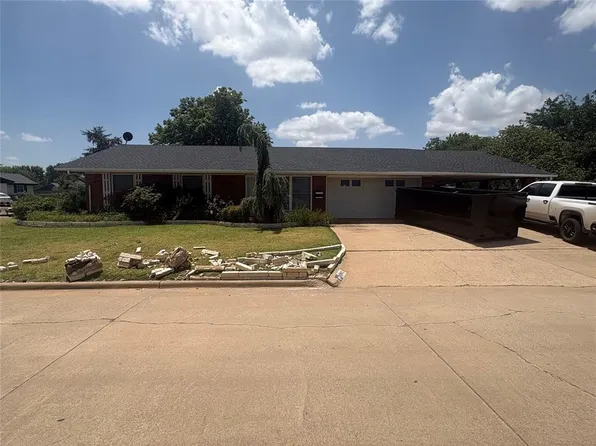 1101 Polk St, Altus, OK 73521