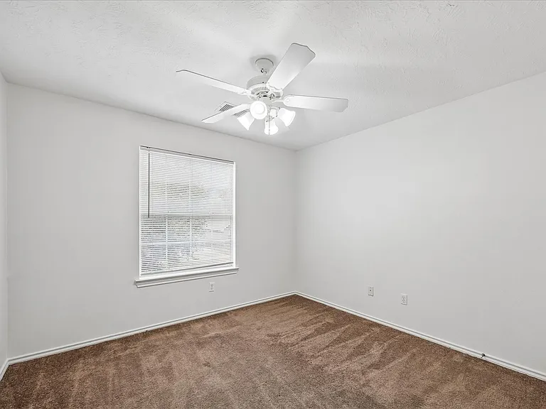 5606 Cozy Terrace Ln — Photo 13