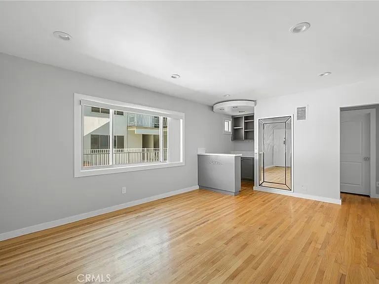 7969 Norton Ave #5 — Photo 5
