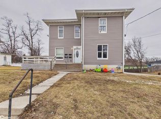 427 E State St, Centerville, IA 52544