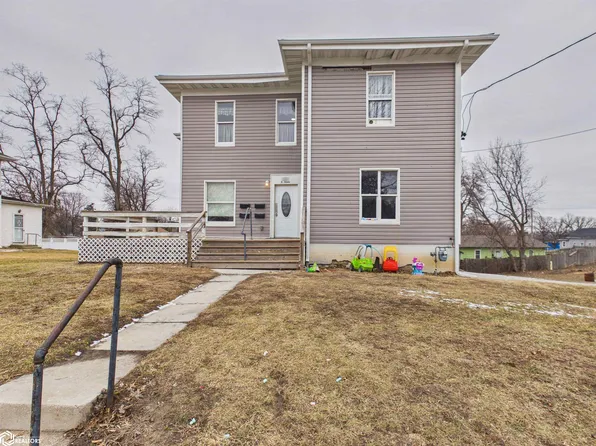 427 E State St, Centerville, IA 52544