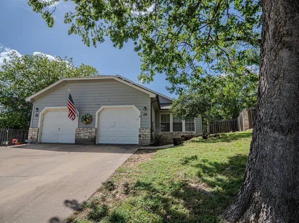 517 Cutty Trl APT B, Lakeway, TX 78734