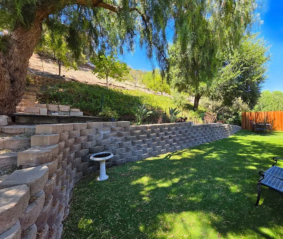 3 bed, 3.0 bath, 2170 sqft, $5,200 — Photo 4