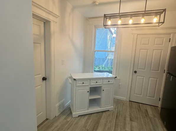 32 Rutgers Avenue image 5 of 12