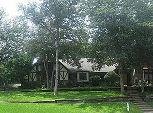 405 Shadow Mountain Dr, Woodway, TX 76712
