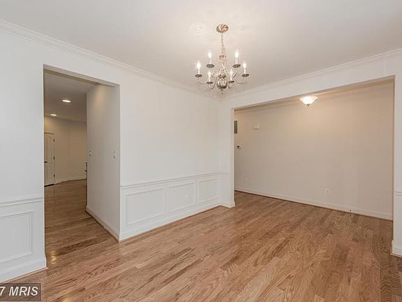 3rd image of 623 Long Wall Dr