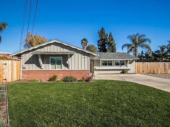 2nd image of 6471 Beaver Lake Ct