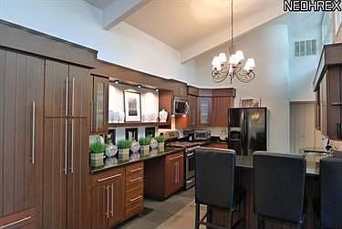 5th image of 33178 Allenbury Dr
