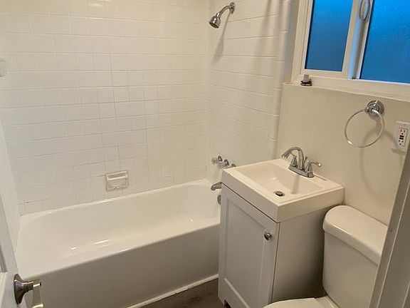 4th image of 12044 3/4 Deana St #9009423