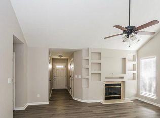 8620 Warwick Crest Ln #8620, Charlotte, NC 28215