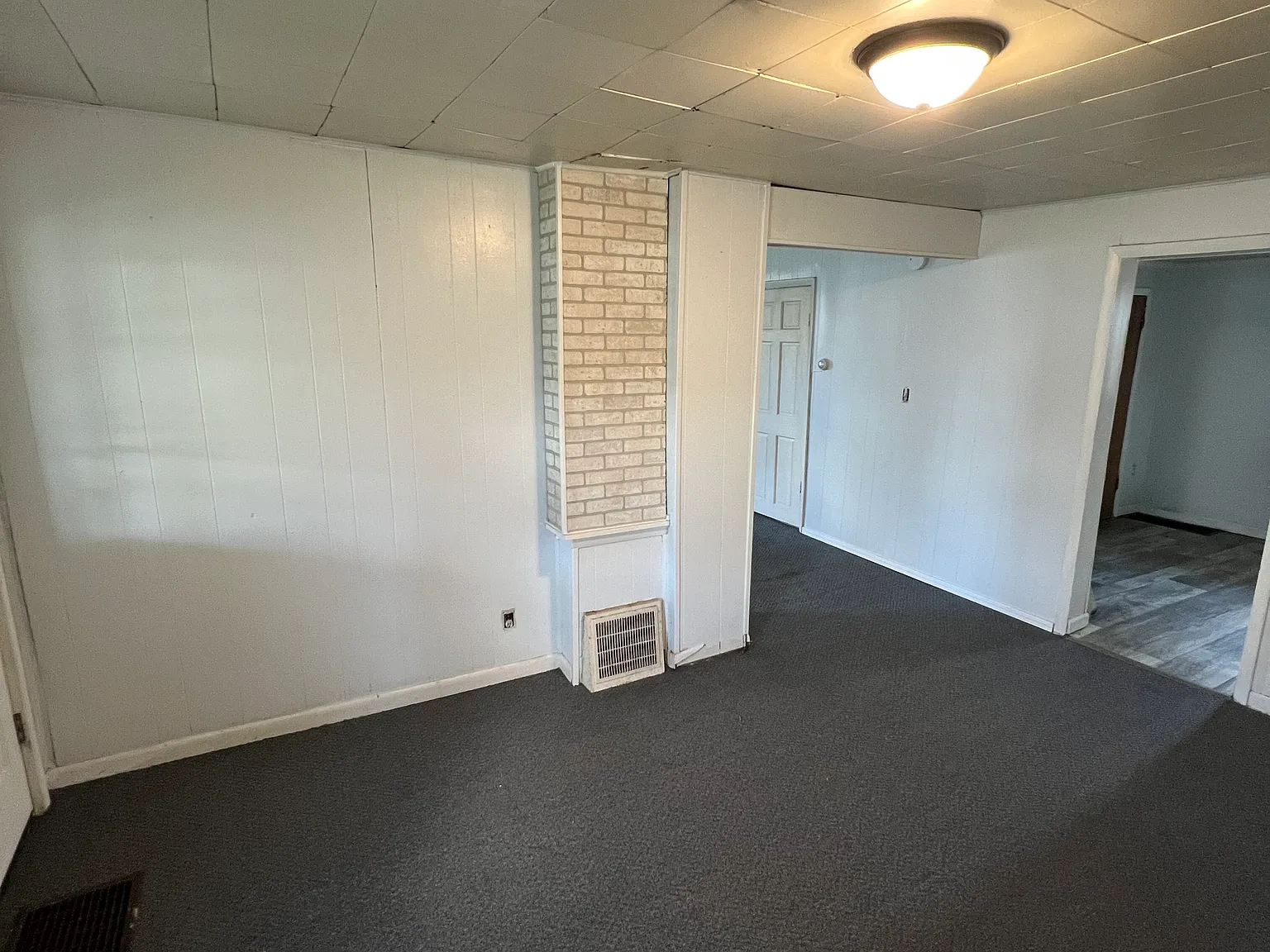 2 bed, 1009 sqft, $1,025 — Photo 4