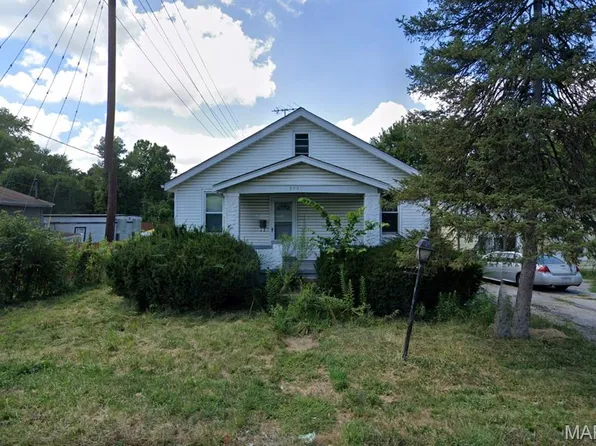 9701 Lilac Dr, Saint Louis, MO 63137