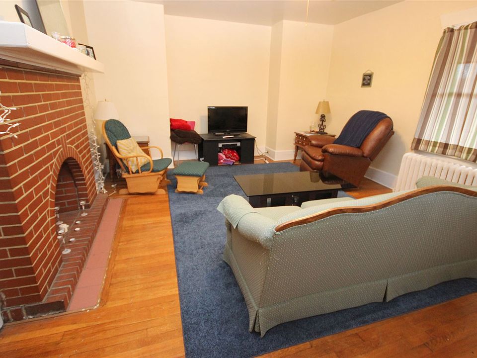 1st image of 5617-5619 Melvin St