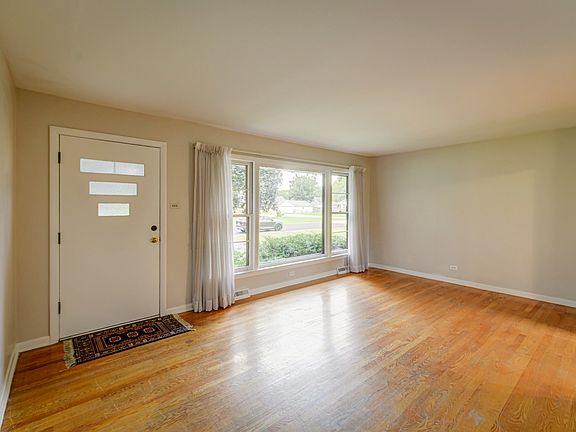 3rd image of 11411 S Nashville Ave