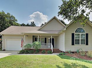 1512 Cambridge Heights Pl NW, Concord, NC 28027