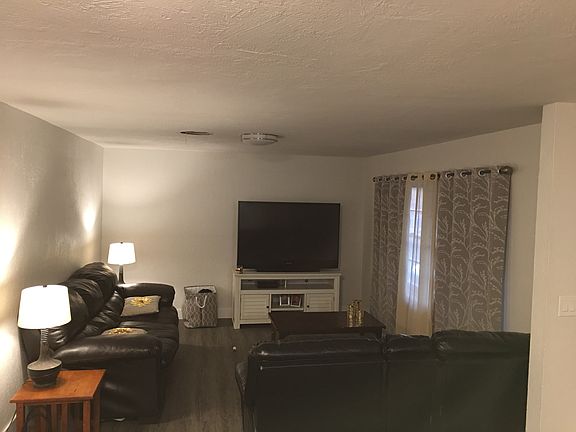 3rd image of 4021 E Douglas St