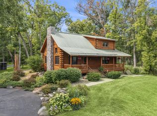 28215 Bushnell Rd, Burlington, WI 53105